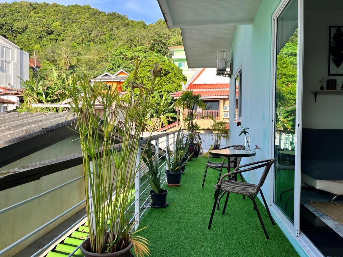 Sea Dreamer Beachfront Apartments Phuket Exterior photo